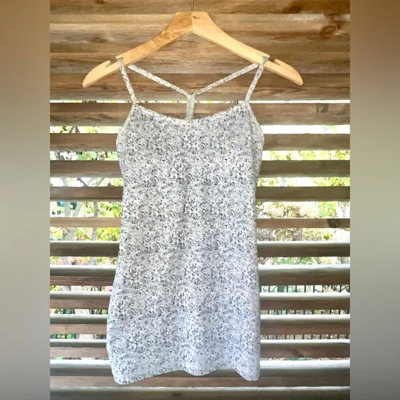 Lululemon NEW Y-Back Tank - Picture 7 of 7